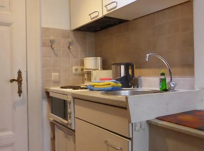 Mutabor Apartment *